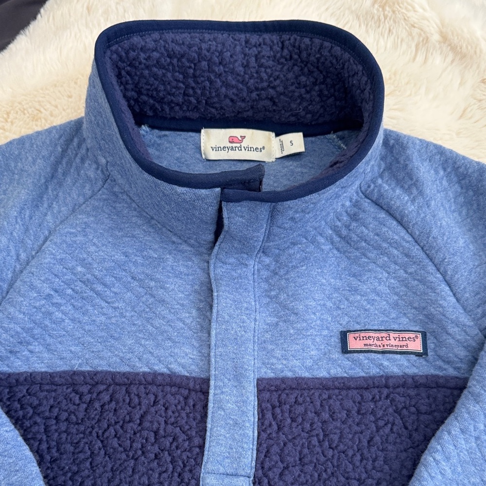 Vineyard Vines Light Blue and Navy Fleece Quarter Snap Sz S